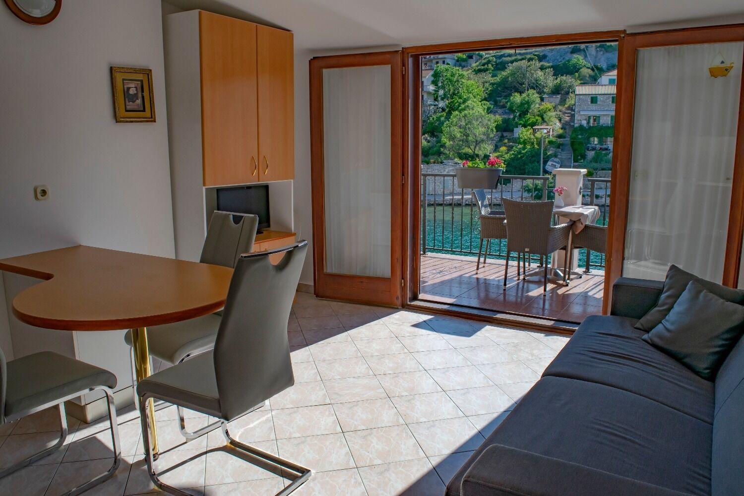 Apartments Daira Stomorska Exterior photo